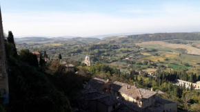 Torre alle Antiche Mura Montepulciano